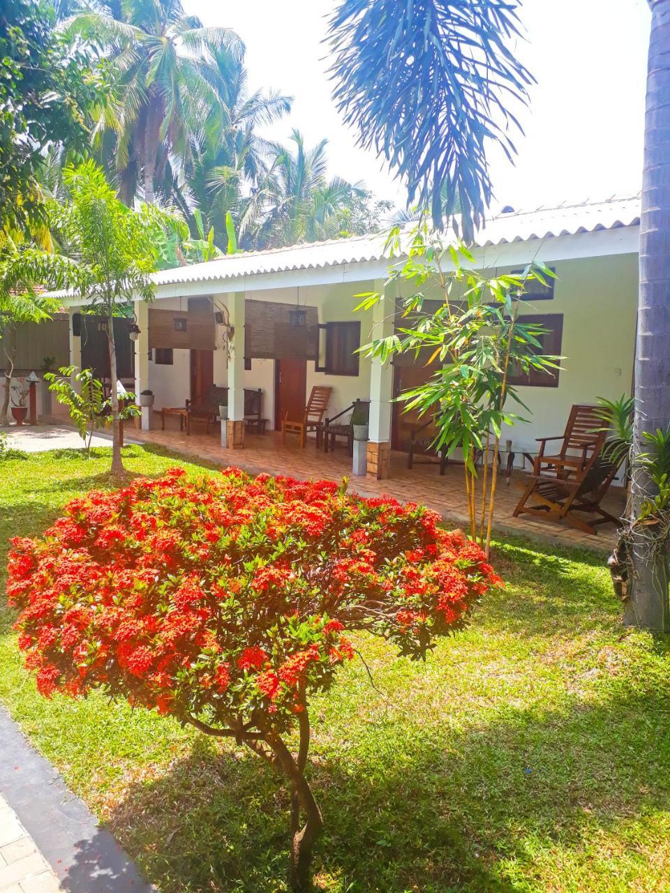 Villa 67 Negombo Exterior foto